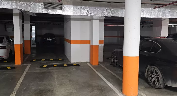 Parking | 4zida