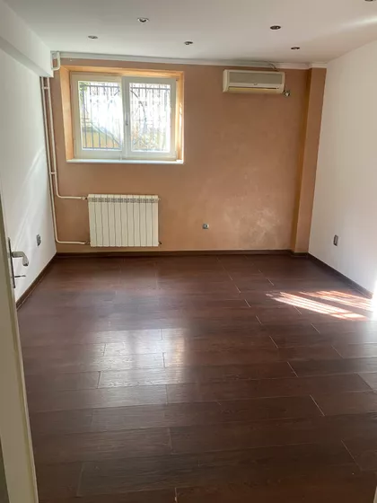 Topolska 9 | 4zida.rs