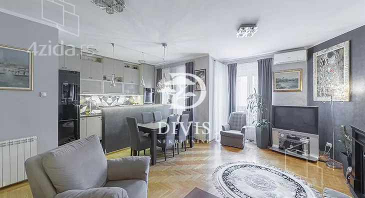 Petosoban stan | 4zida