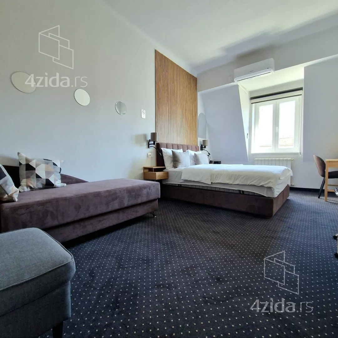 Devetosoban stan | 4zida