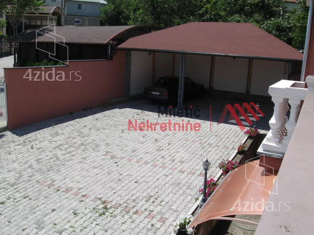 3-etažna kuća | 4zida