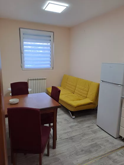 Miljana Miljanića 30 | 4zida.rs