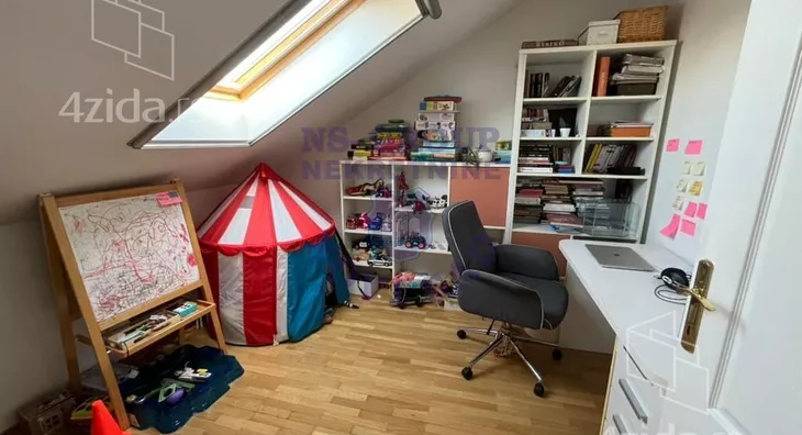 Četvoroiposoban stan | 4zida