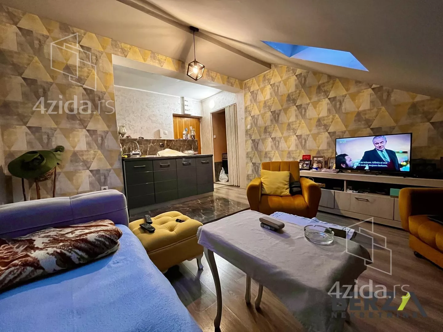 Jednoiposoban stan | 4zida