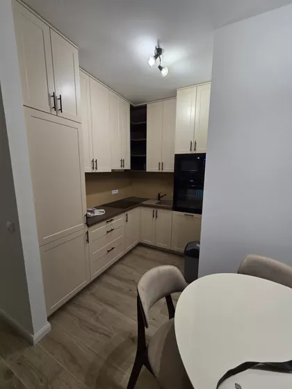 Nemanjina 18 | 4zida.rs