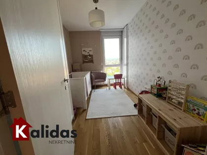 Cara Dušana | 4zida.rs