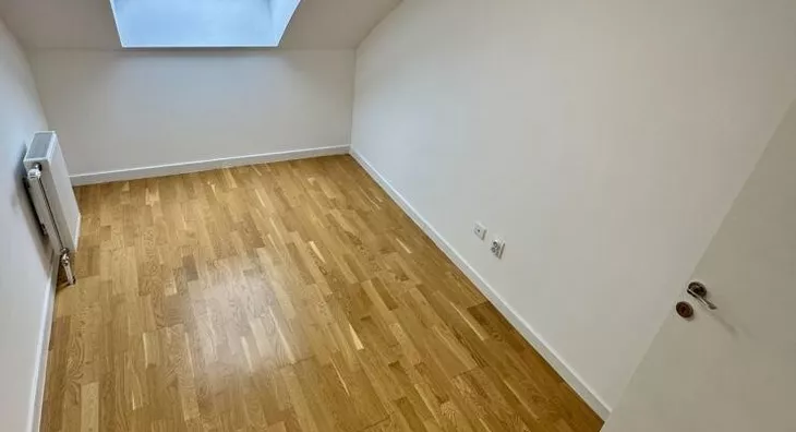 Četvoroiposoban stan | 4zida