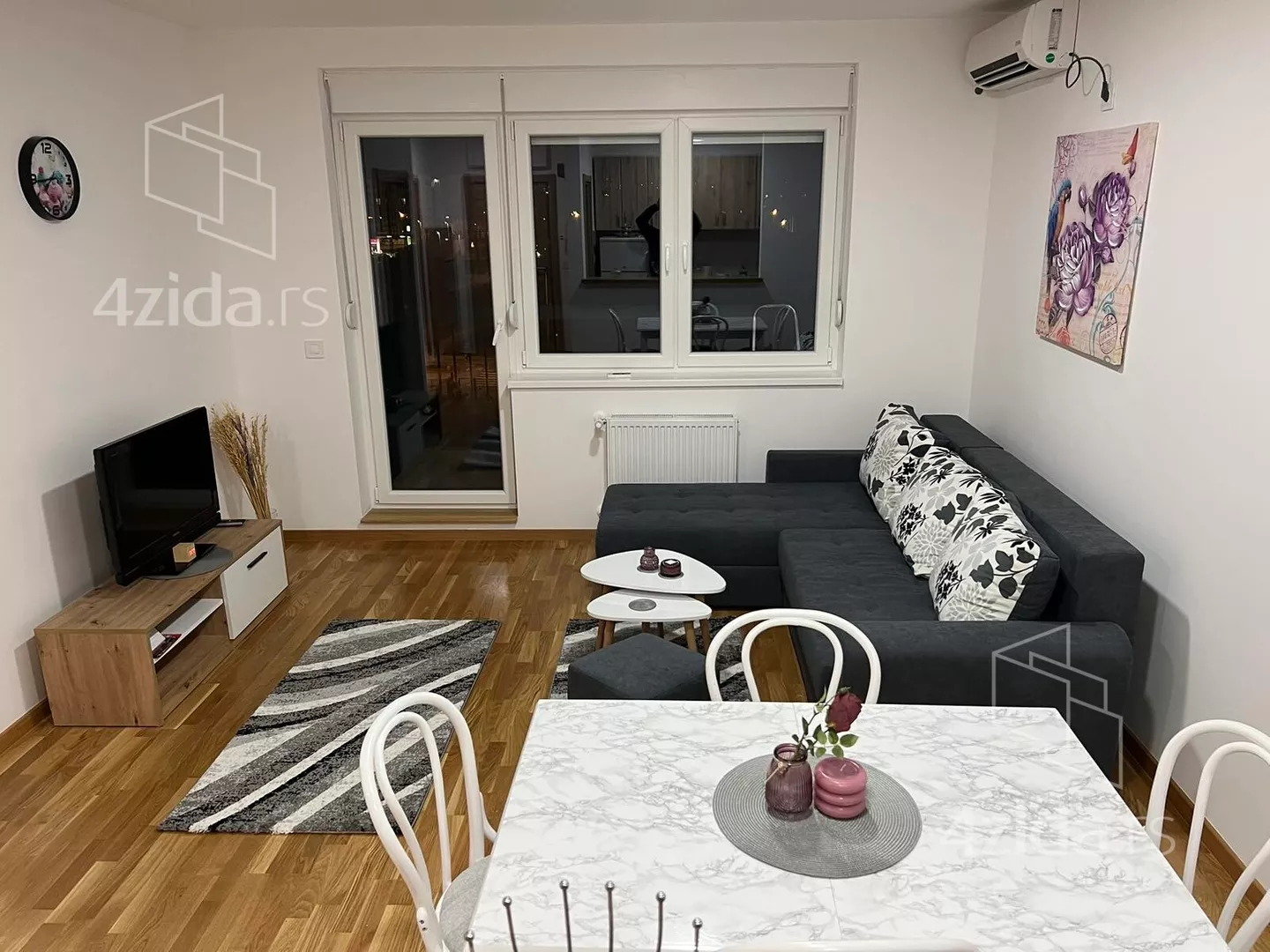 Jednoiposoban stan | 4zida