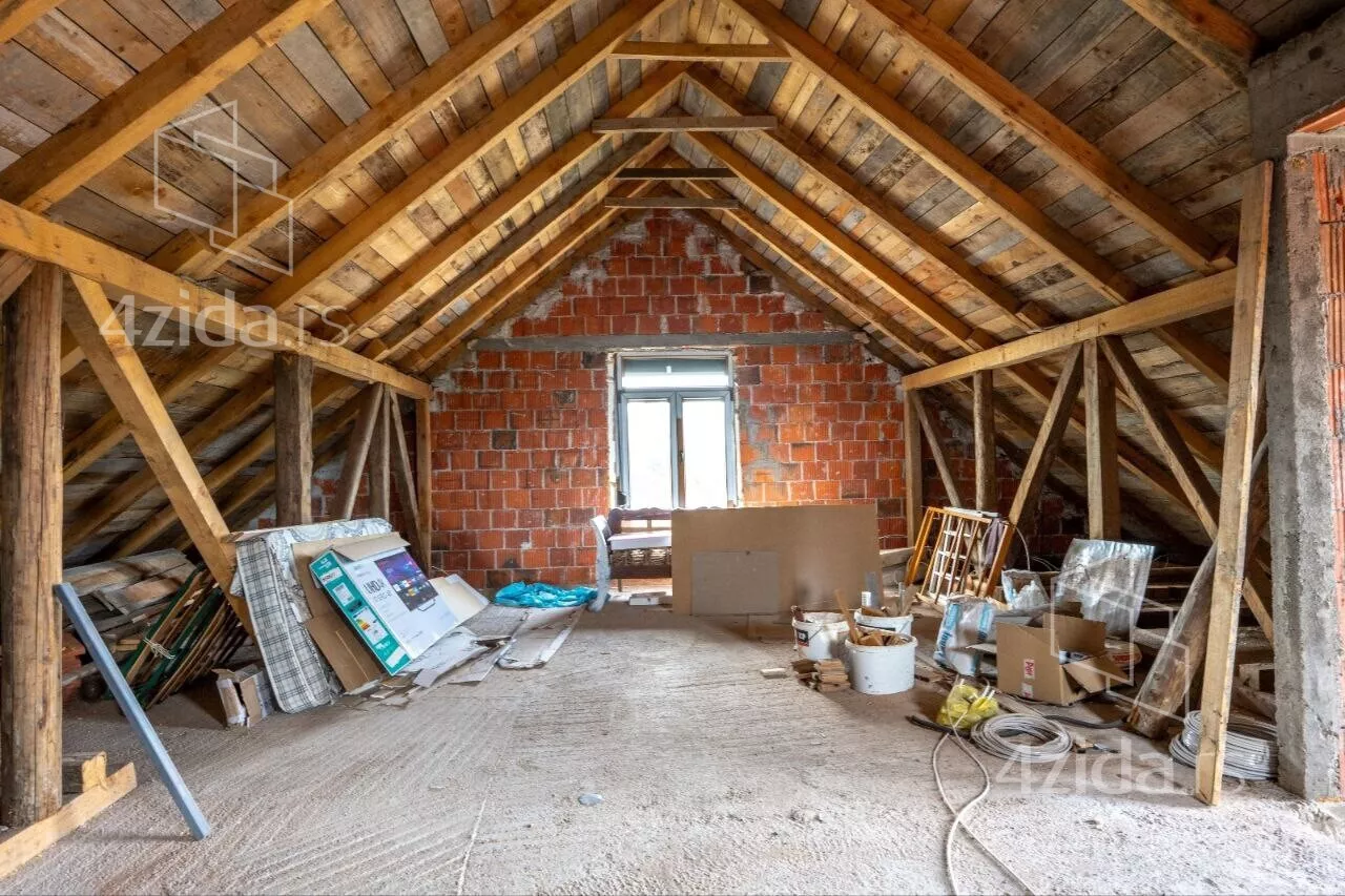 3-etažna kuća | 4zida