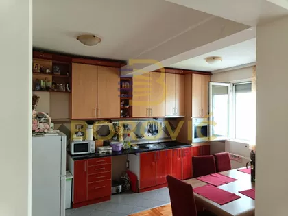 Labudovo Brdo | 4zida.rs