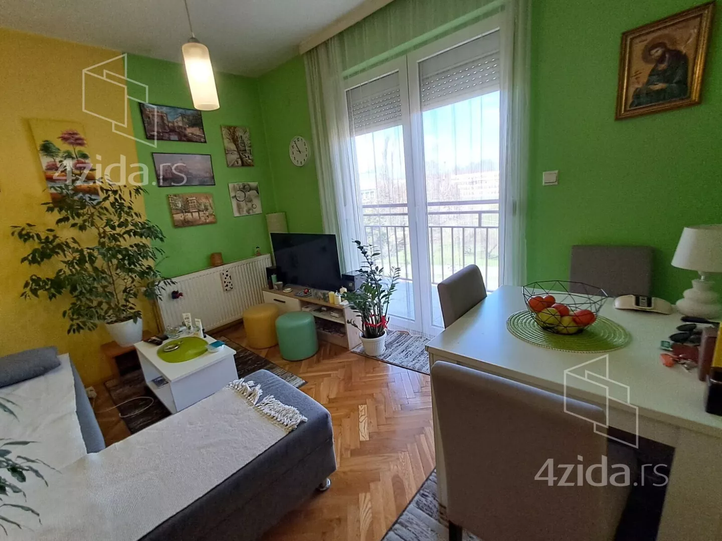 Jednoiposoban stan | 4zida