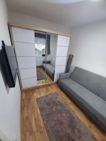 21.Oktobra 19 | 4zida.rs