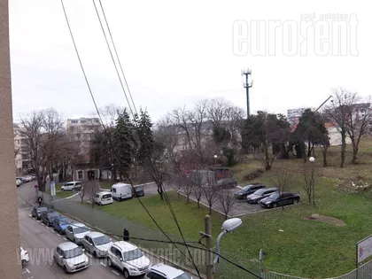 CRVENI KRST | 4zida.rs
