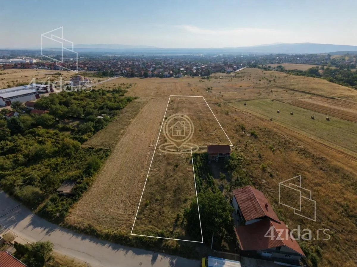 Plac | 4zida