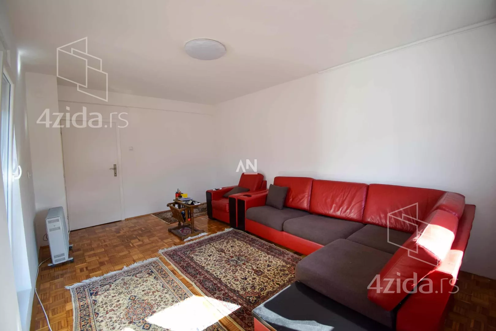 5-etažna kuća | 4zida