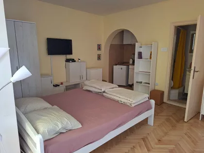 Nemanjina | 4zida.rs