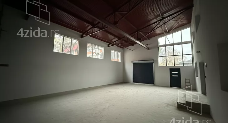 Poslovni prostor | 4zida