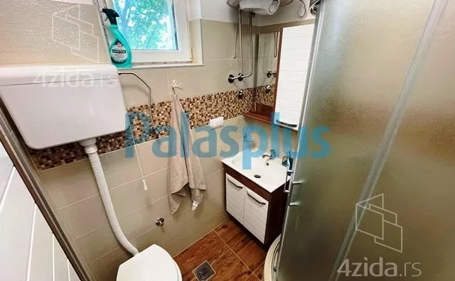 4-etažna kuća | 4zida