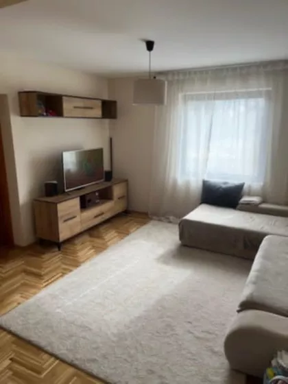 Makova Sedmica | 4zida.rs