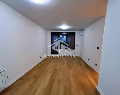 Crveni Krst Vračar | 4zida.rs