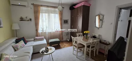 Vukov Spomenik | 4zida.rs