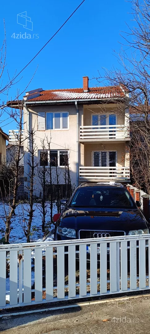 3-etažna kuća | 4zida