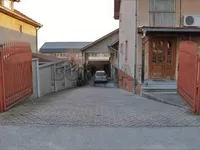 Brestovac, Okolne lokacije, Knić | 4zida.rs