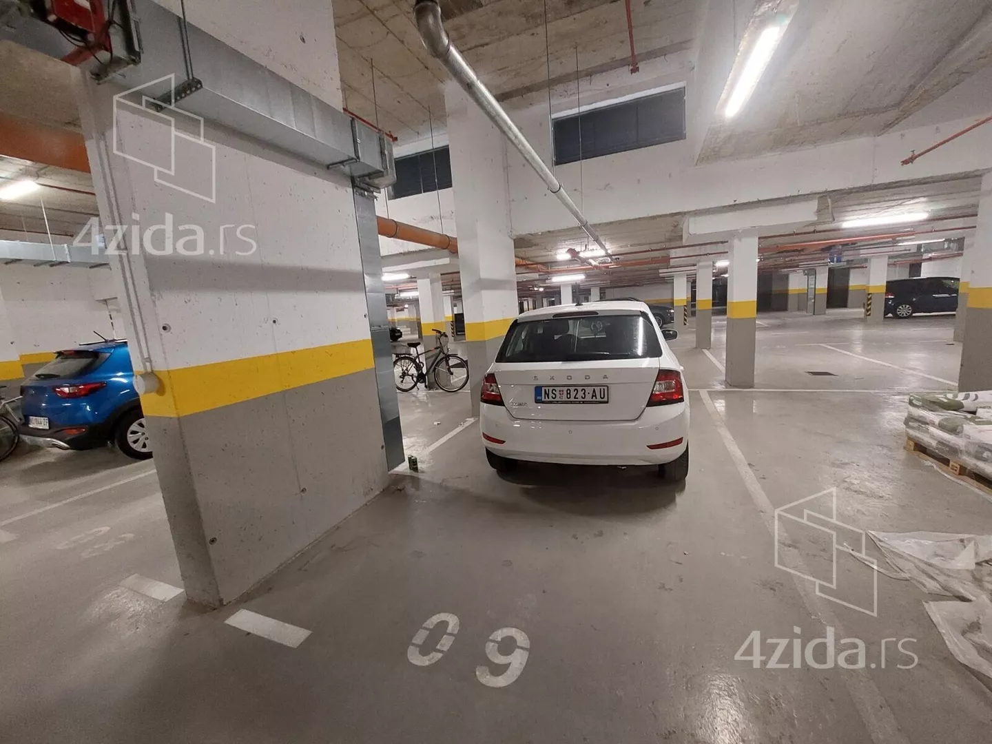 Garaža | 4zida