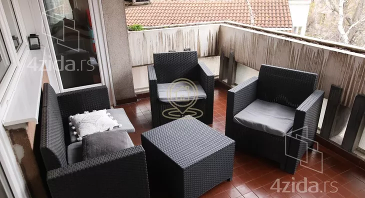 Petosoban stan | 4zida