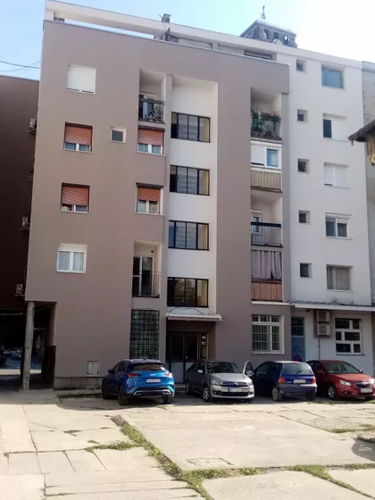 Glavni Trg | 4zida.rs