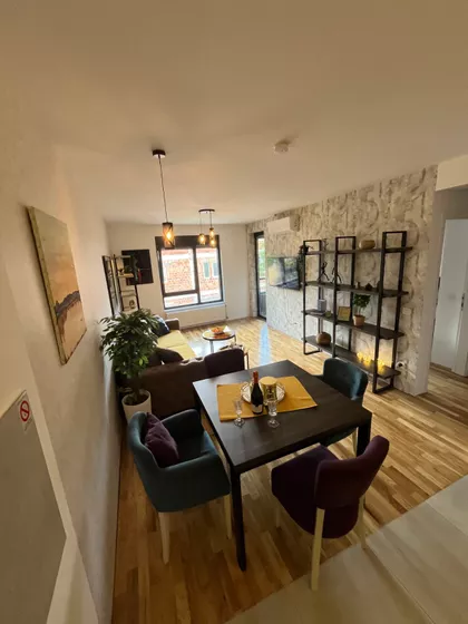 Prvomajska | 4zida.rs