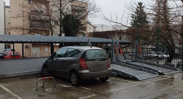 Parking | 4zida