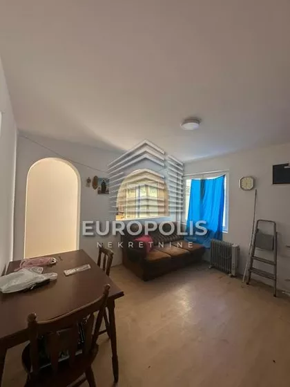 Pirandelova | 4zida.rs