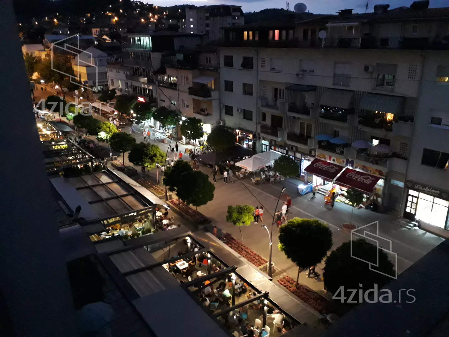 Troiposoban stan | 4zida