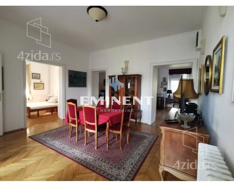 Četvoroiposoban stan | 4zida