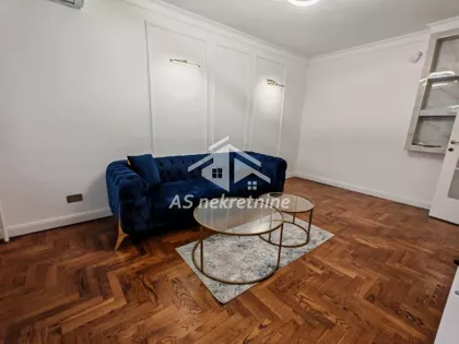 Crveni Krst Vračar | 4zida.rs