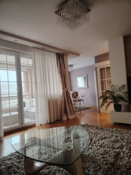 Balzakova | 4zida.rs