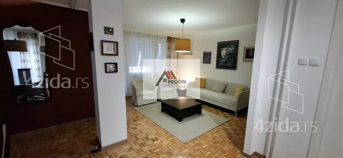 Troiposoban stan | 4zida