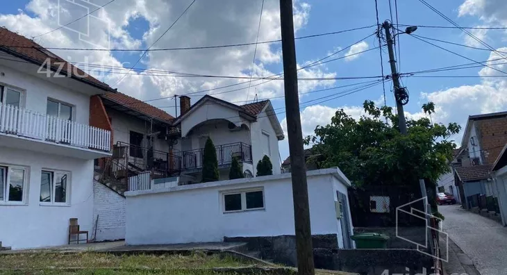 3-etažna kuća | 4zida