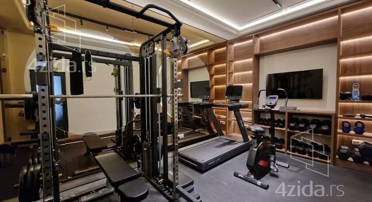 Petosoban stan | 4zida