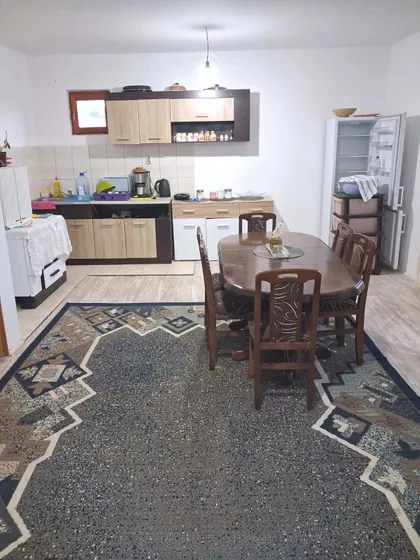 Denino Brdo | 4zida.rs