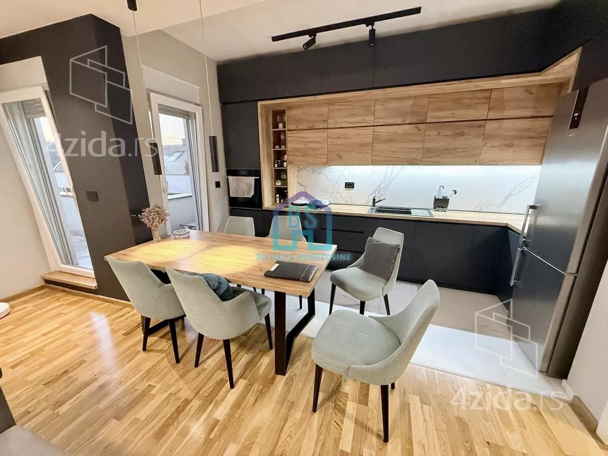 Četvorosoban stan | 4zida