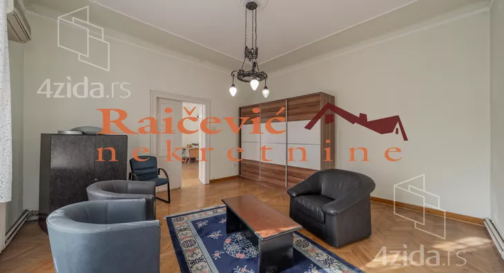 Šestosoban stan | 4zida