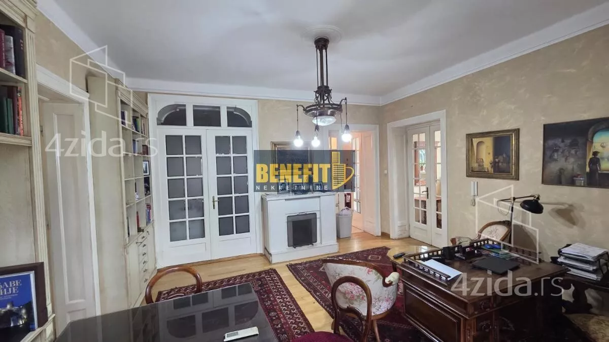 Šestosoban stan | 4zida