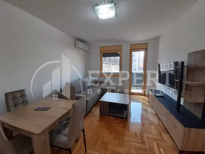 Prvomajska | 4zida.rs