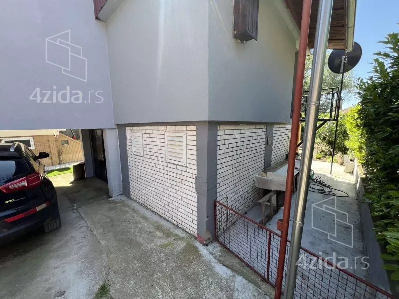 Kuća | 4zida