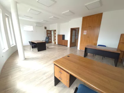 Koste Mirosavljevića 7 | 4zida.rs