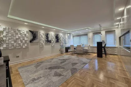 Gospodar Jovanova | 4zida.rs