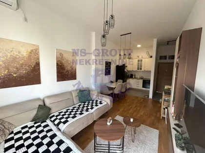 Cara Dušana | 4zida.rs