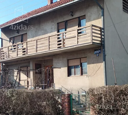 3-etažna kuća | 4zida